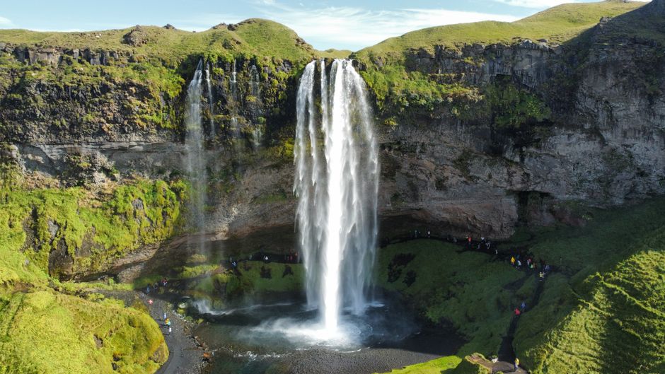 塞里雅兰瀑布 Seljalandsfoss