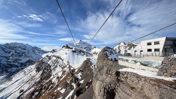 雪朗峰 Schilthorn