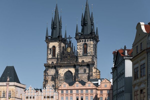 提恩教堂 The Church of our Lady before Tyn