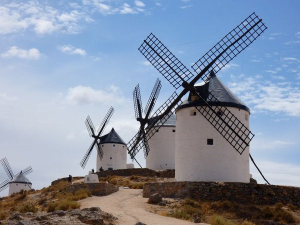 孔苏埃格拉风车村 Consuegra