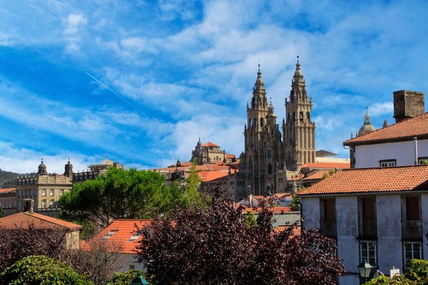 圣地亚哥－德孔波斯特拉主教座堂 Catedral de Santiago de Compostela