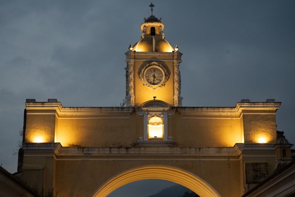 圣玛利亚拱门 Arco de Santa María