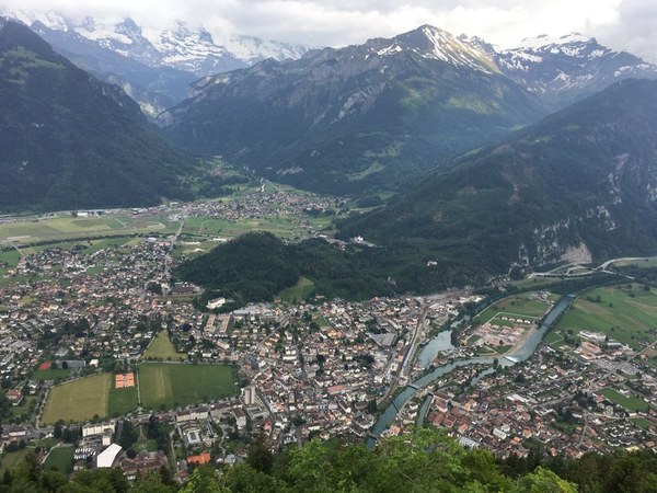 因特拉肯小镇 Interlaken